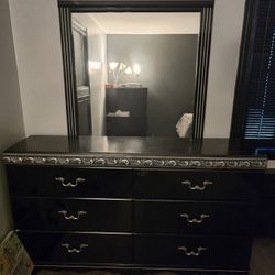 Dresser With Mirror w/ matching Night Stand 