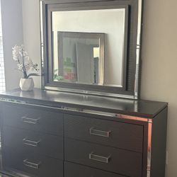 Dresser Set With Nightstand 