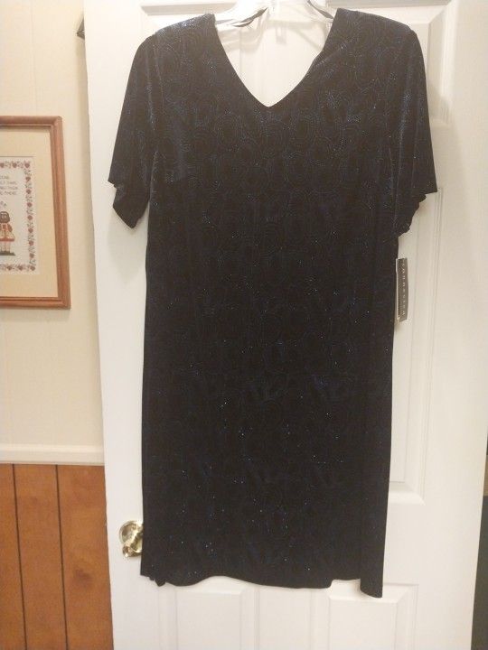 Black Dress With Blue Pattern Size 20W
