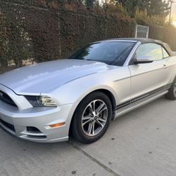 2014 Ford Mustang Premium 