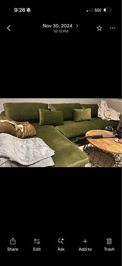 Lucreshia Velvet Sectional Sofa with Chaise