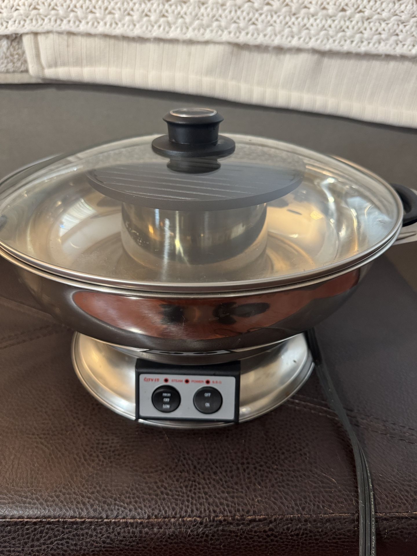 Table Top Hot Pot With BBQ Grill