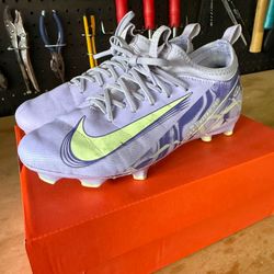 Youth Nike Vapor Soccer cleats size 3.5