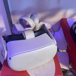Oculus Quest 2 Perfect Condition 
