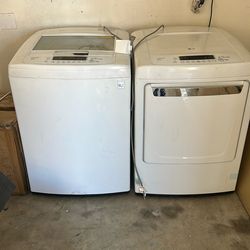 LG Washer & Dryer Set – Works Great