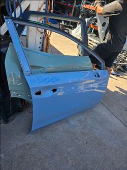 Subaru Impreza Right Front Door OEM
