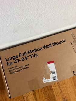 Best Buy essentials - Full Motion TV Wall Mount for 47–84" TVs - Black