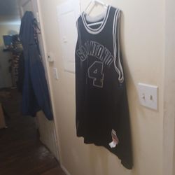 Gervin Jersey 