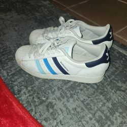 Men's Adidas Size 8 Blue Stripe