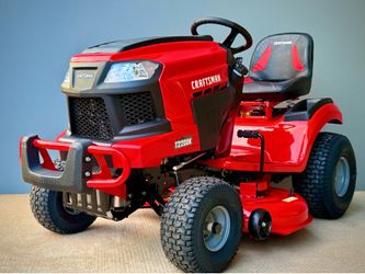 Brand new Craftsman T2200K Turn Tight 42-in 20 -HP V-twin Gas Lawn tractor