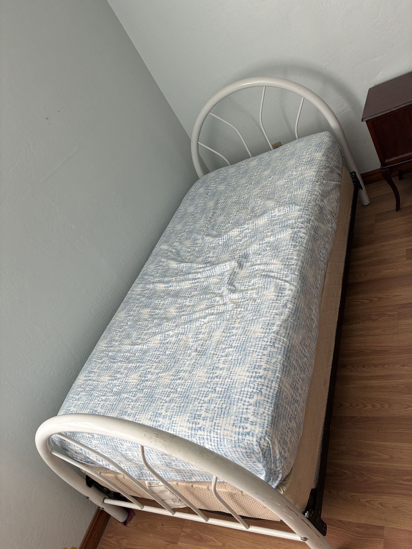 Twin Bed & Mattress