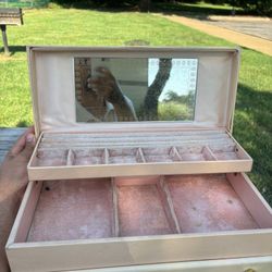 Vintage Lady Buxton Musical Jewelry Box 