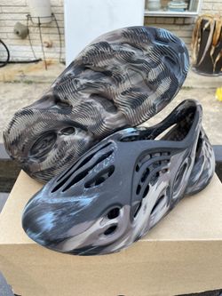 adidas Yeezy Foam RNR MX Cinder