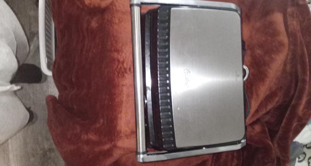 Oyster Titanium Panini Press