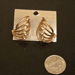 Gold Tone Fashion Earrings with Rhinestones + 5 pieces total