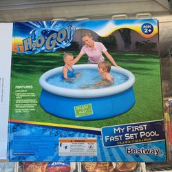 Swimming Pool / Piscina 