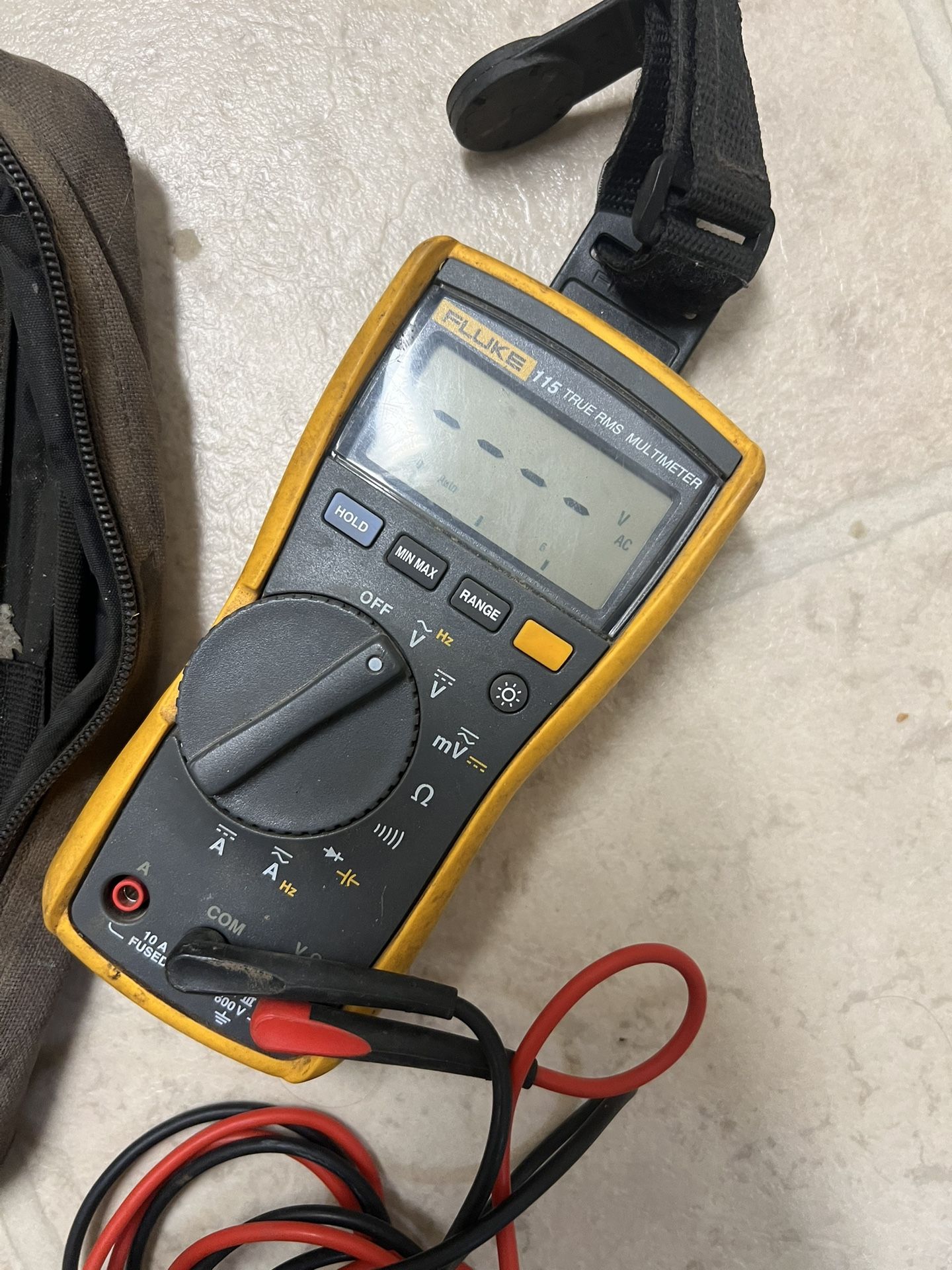 FLUKE 115 TRUE RMS MULTIMETER 
