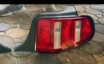 2012 Ford Mustang rear lights