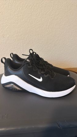 Women’s Nike shoes