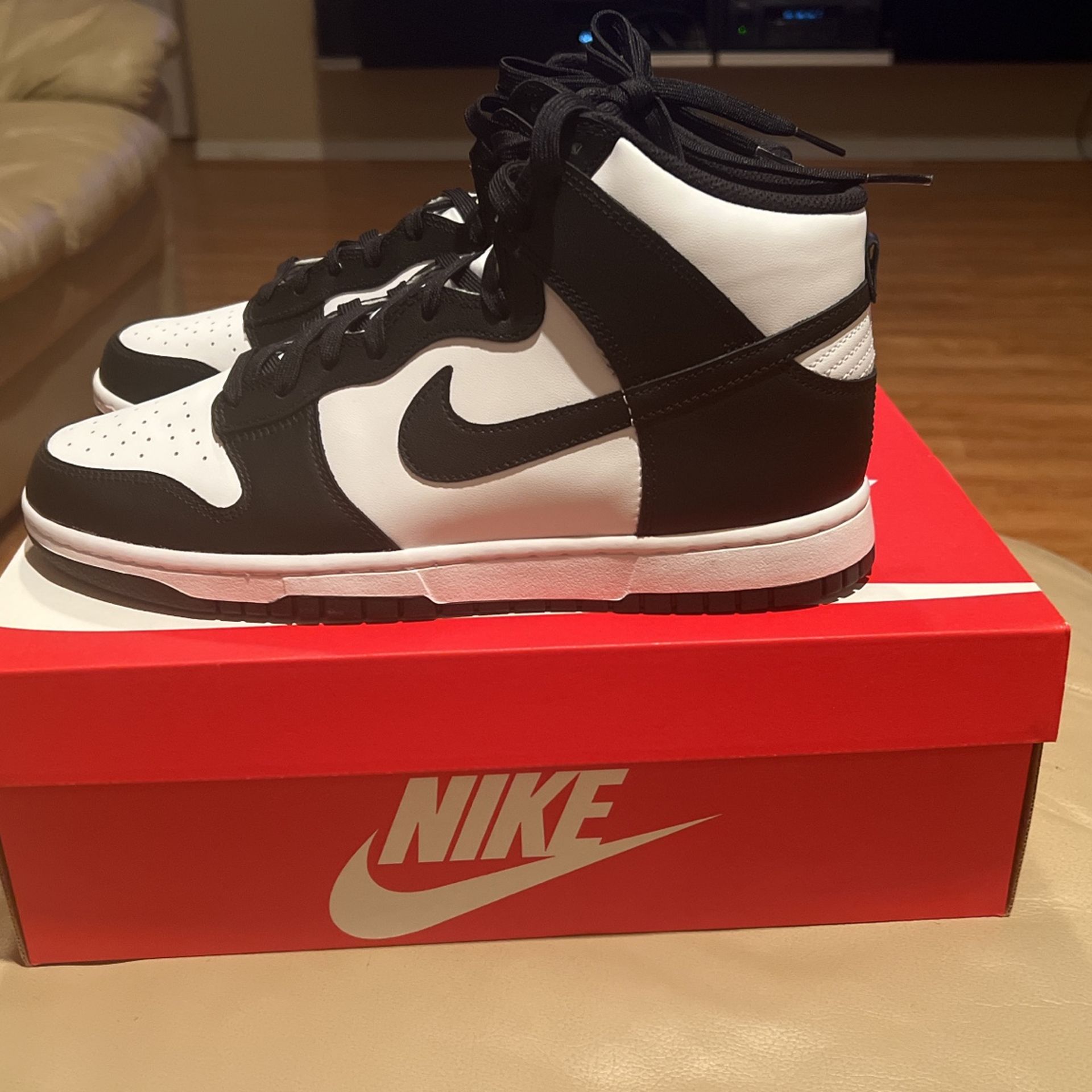 Nike Dunks High panda