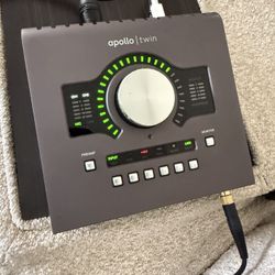 Apollo Twin MkII & WA-87 Microphone 