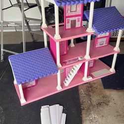 Little Girls Playhouse
