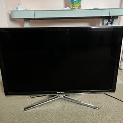 Samsung 40in HD TV