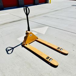 Uline Pallet Jack - Low Profile Fork