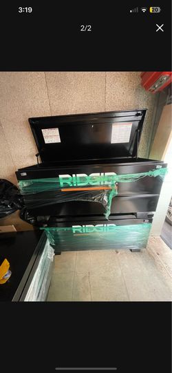 60” tool box with locks