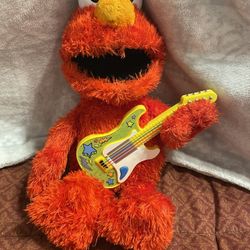 Guitar Elmo