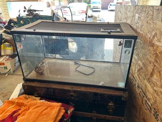 45 gal. Reptile glass tank, see description for details