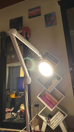 Airam Loop Swan 3D 6W LED magnifying lamp