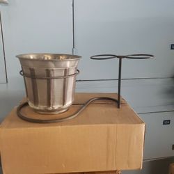 Metal Plant Holder