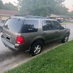 2005 Ford Explorer Sport Trac Xlt 