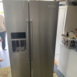 KitchenAid Side Be Side Refrigerator $200OBO 