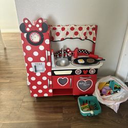 Minnie Mouse Toddler Kitchen 
