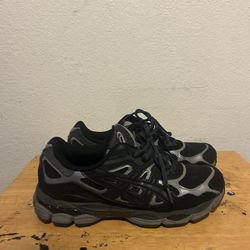 ASICS 