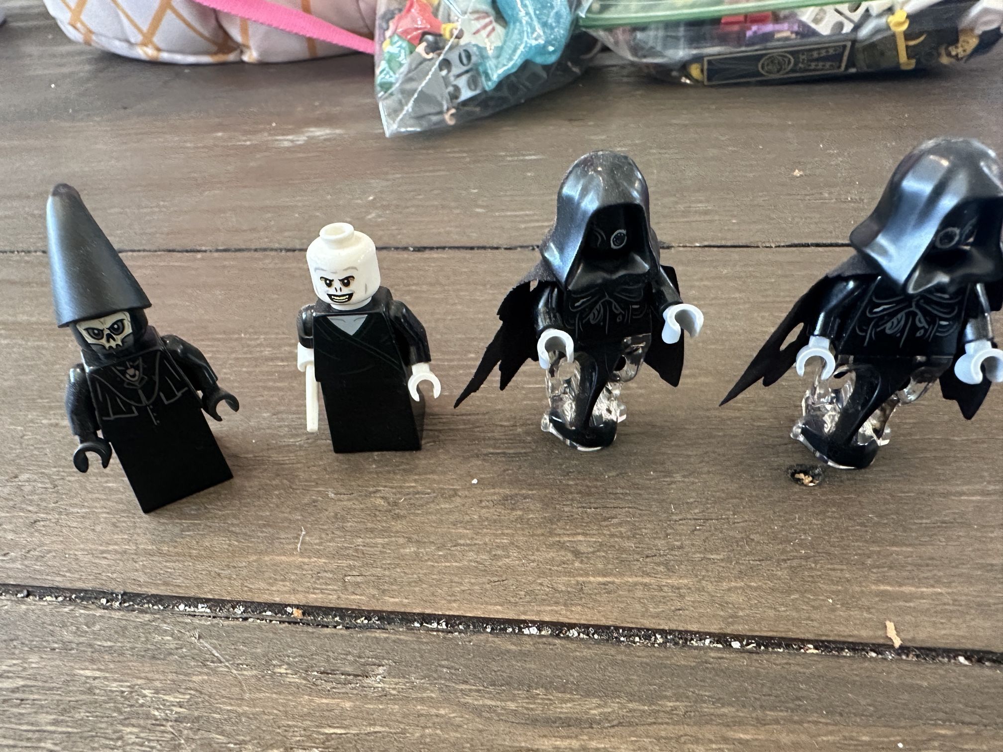 4 Harry Potter Lego Minifigures