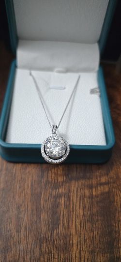 5ct 925 Sterling Silver Charm And Chain