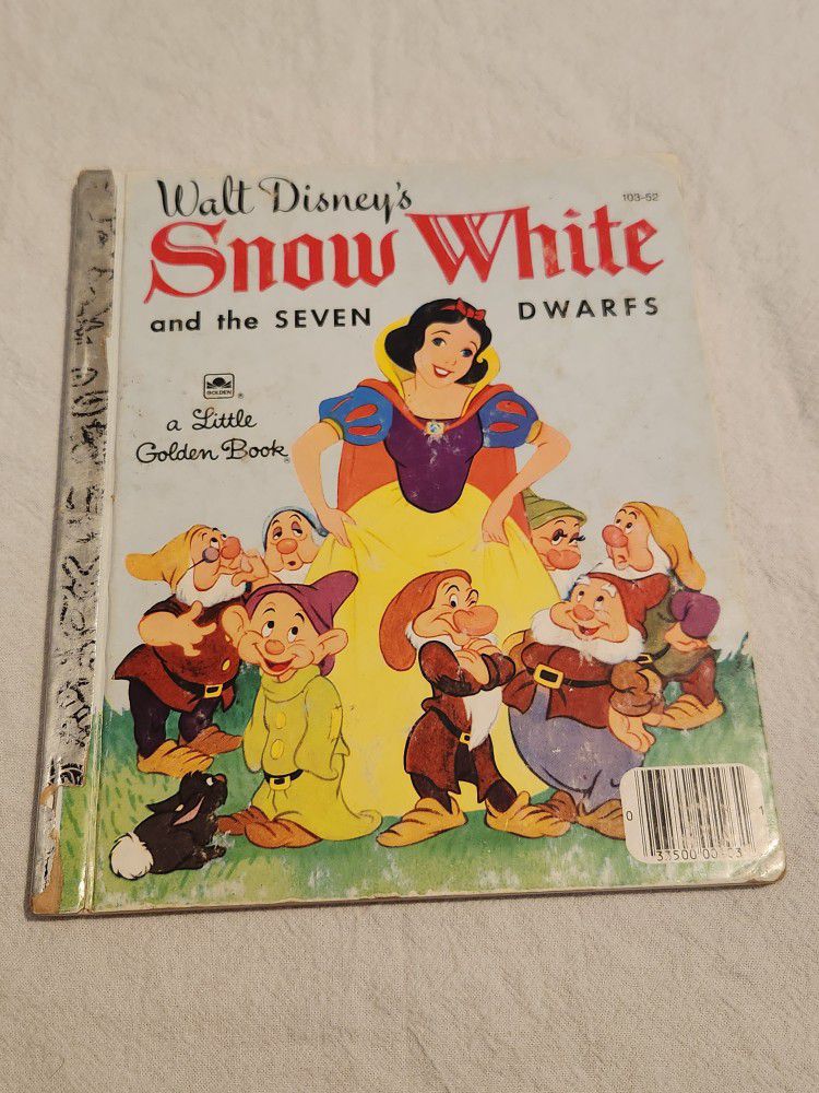 Antique 1948 Walt Disney's Snow White and the SEVEN DWARFS a Little Golden Book.  Please see all pictures listed.  Excellent Condition!  Bundle items 