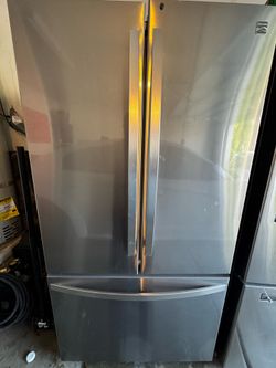 Kenmore stainless steel refrigerator/fridge