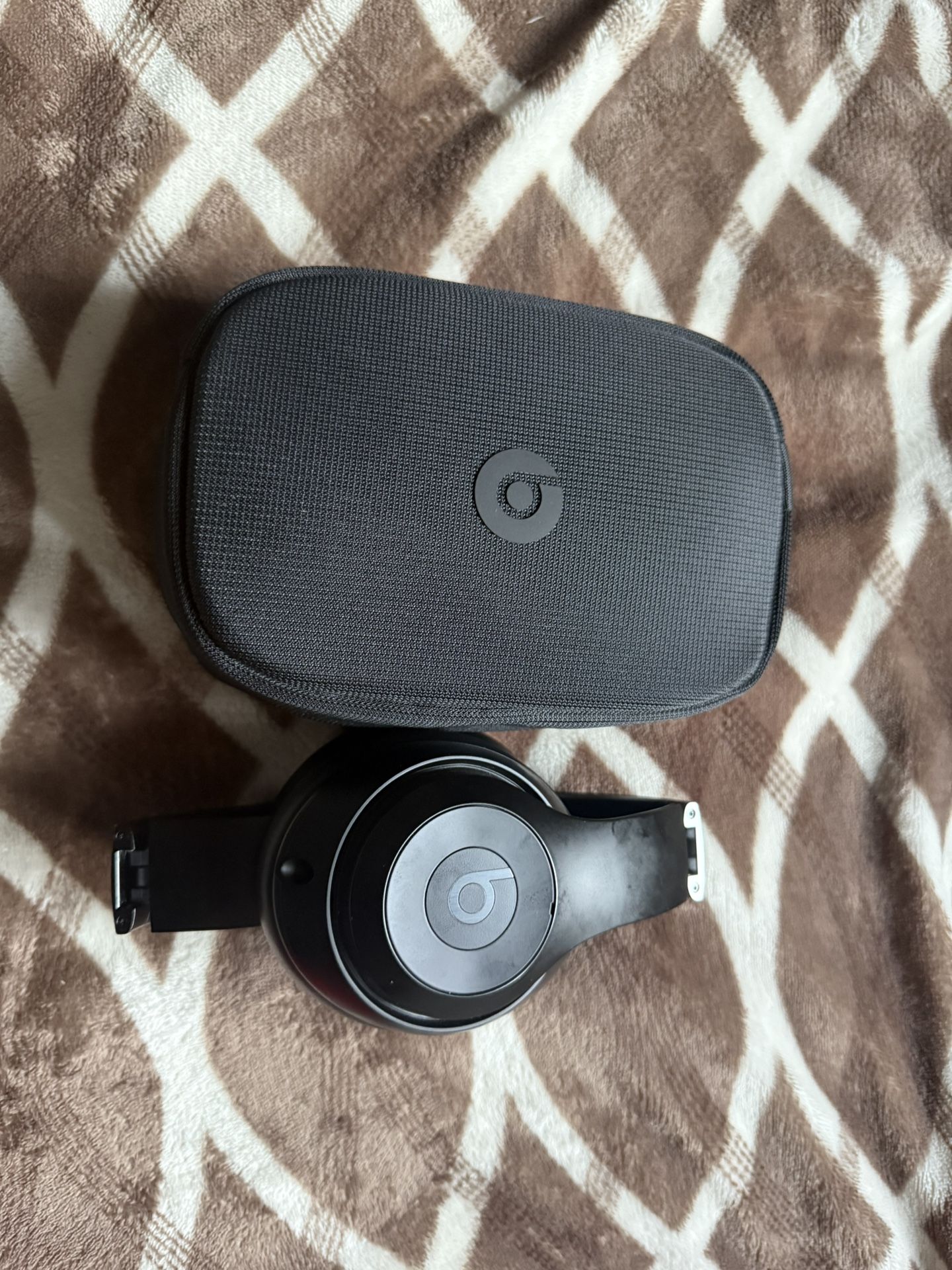 Beats Studio 4