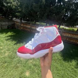 Air Jordan 11 Retro (Cherry 11'S) (Men's 11)