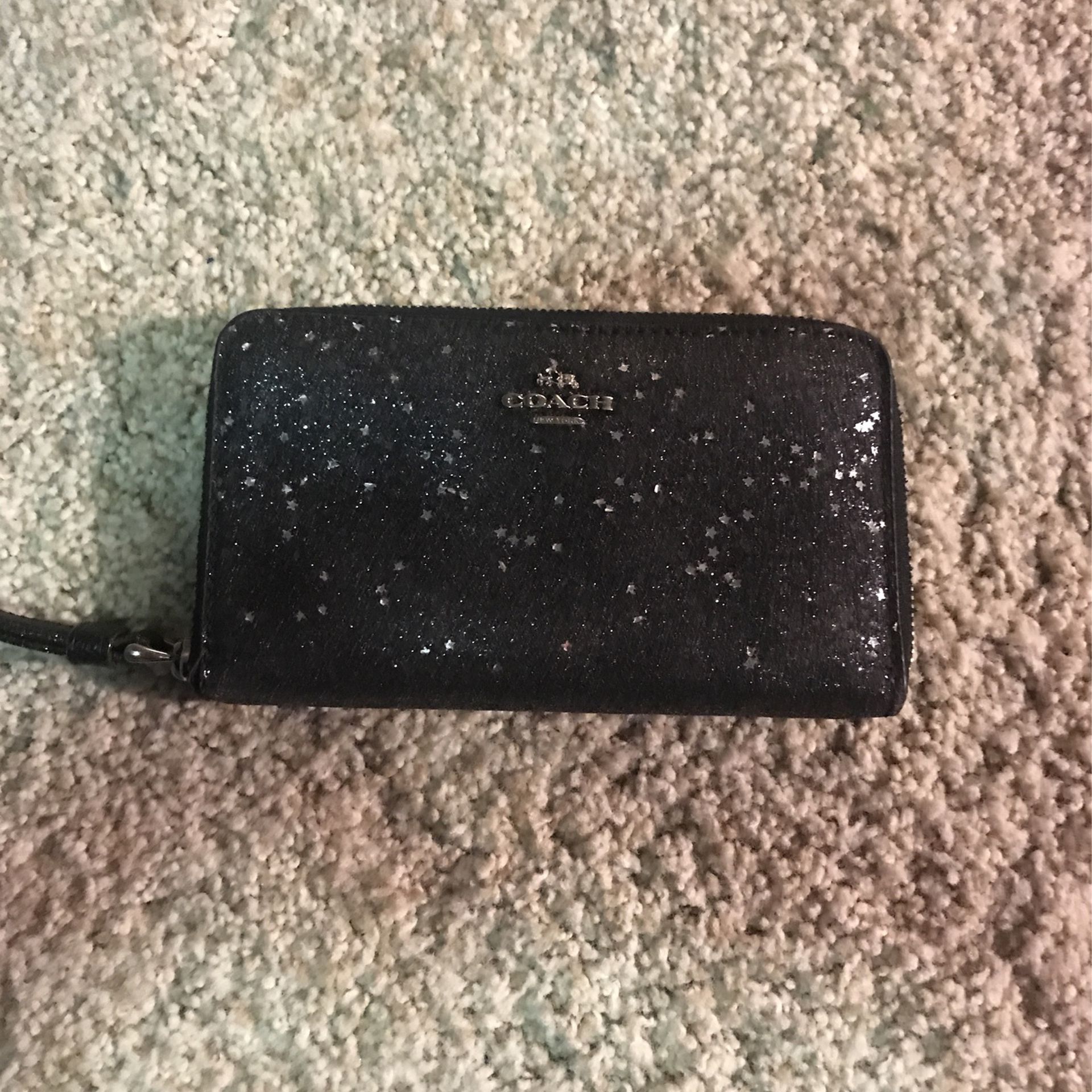 Louis Vuitton Wallet for Sale in Knoxville, TN - OfferUp