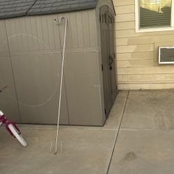 Adjustable Plant Holder