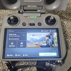 DJI Mini 4 Pro Fly more combo with extras - LIKE NEW