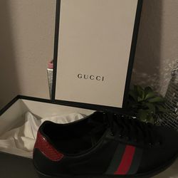 Tenis Gucci Originales Imitacion for Sale in Rialto, CA - OfferUp