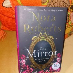 New Nora Roberts Book Lot 