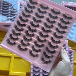 Wispy Lashes 