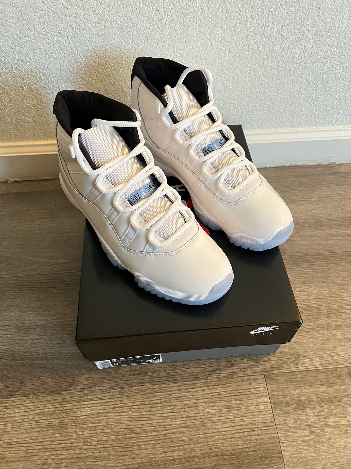 Jordan 11 Legendary Blue Size 9.5